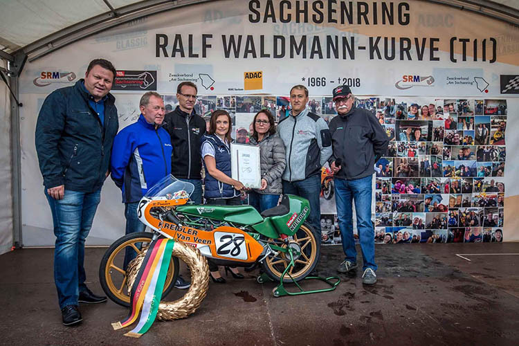 Die Kurve 11 wird auf dem Sachsenring immer an Ralf Waldmann erinnern