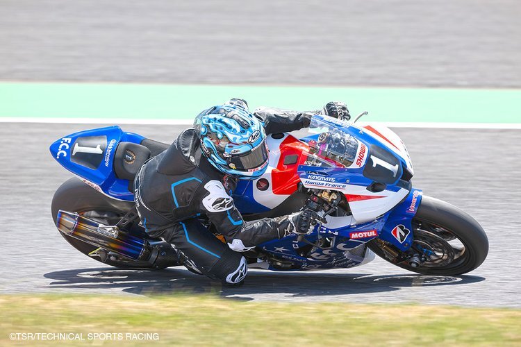 Tarran Mackenzie auf der Endurance-Honda von F.C.C. TSR Racing