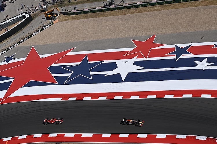 Max Verstappen und Carlos Sainz im Vorjahr in Austin