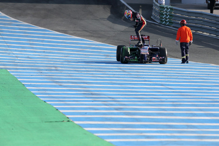 Schreck lass nach! Jean-Eric Vergne verlässt sein Cockpit fluchtartig