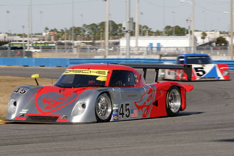 Startet am Samstag von vorn: Der Riley-Porsche von Flying Lizard