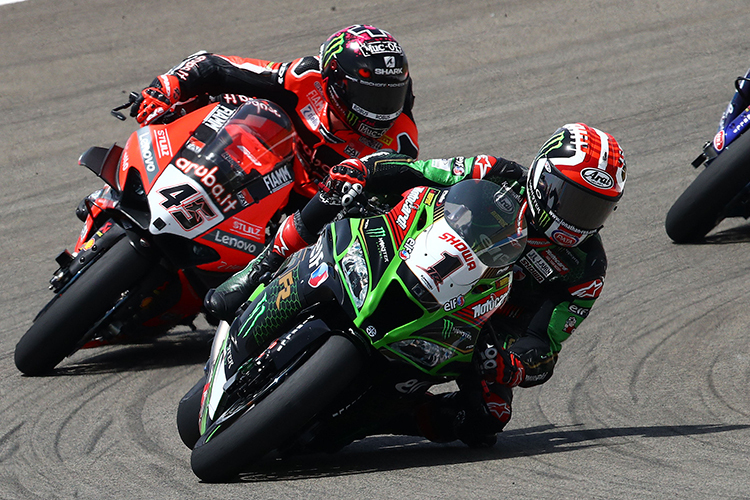 Jonathan Rea (1) und Scott Redding stürzten in der Superpole