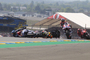 Sonntag-Rennen in Le Mans: Alex Márquez und Luca Marini auf der Fahrbahn, rechts Martin und A. Fernández