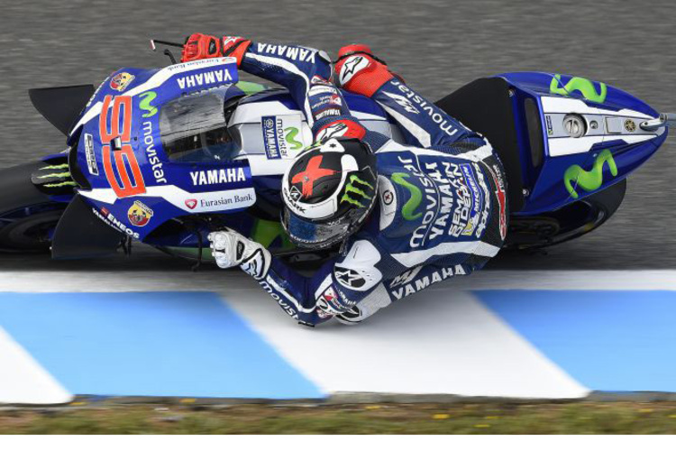 Jorge Lorenzo am Freitag mit dem neuen Design: Tank im Sitzbankheck