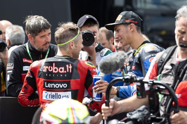 Alvaro Bautista und Toprak Razgatlioglu verstehen sich