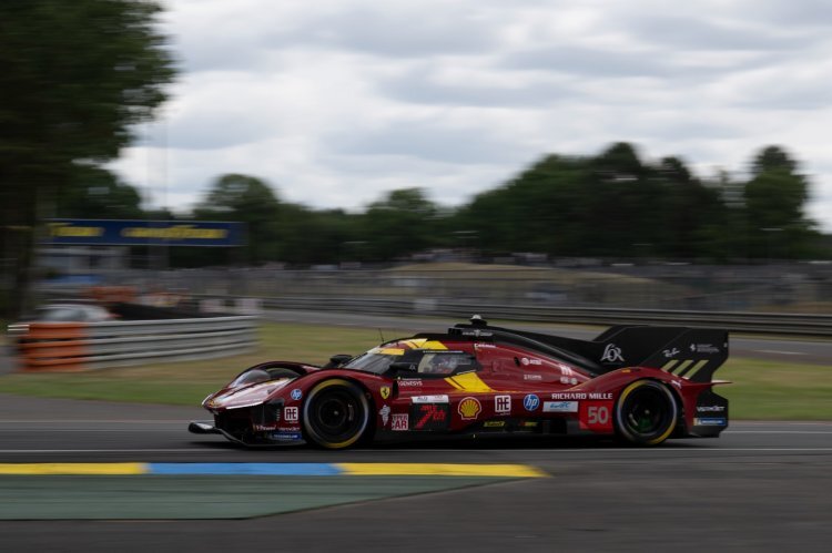 Titelverteidiger: Der Ferrari 499P mit der Nummer 50