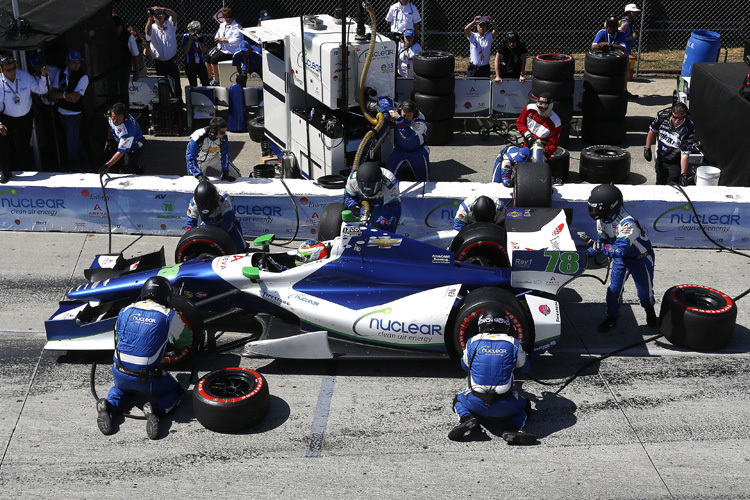 Simona De Silvestro: Gute Boxenarbeit in Long Beach