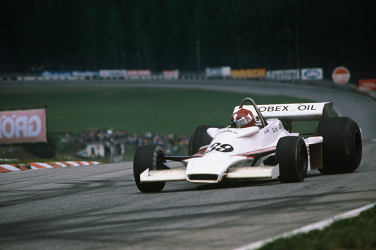 Ian Ashley mit seinem Hesketh auf dem Österreichring 1977