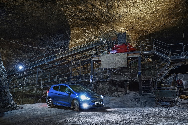 Ford Fiesta ST in einem der größten Salzbergwerke Europas