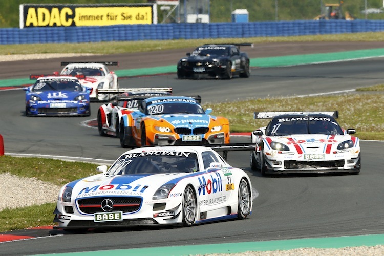 Anfang April testet das ADAC GT Masters in Oschersleben