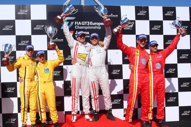 Das Podium nach Rennen 1 in Jarama