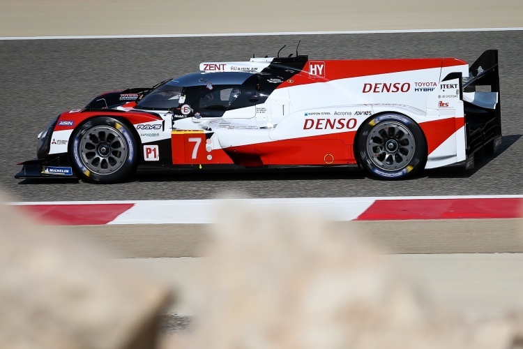 Der Toyota TS050 Hybrid von Mike Conway, Kamui Kobayashi und José María López in Bahrain