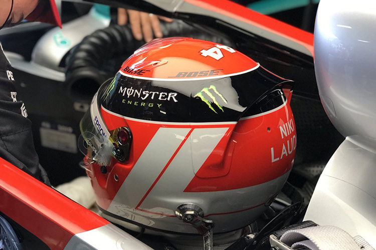 Ein Lauda-Helm für Lewis Hamilton