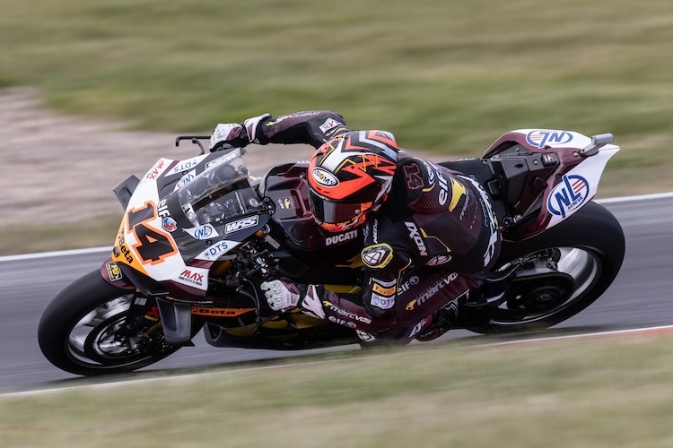 Sam Lowes schwärmt von seiner Ducati Panigale V4R
