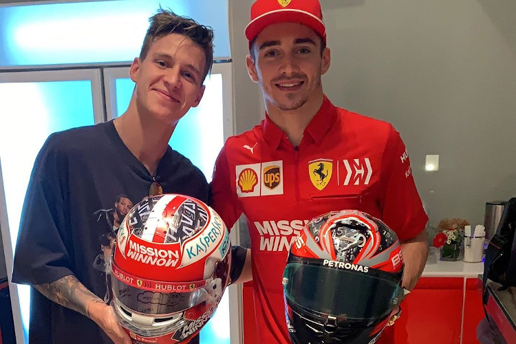 Zwei Jungstars beim Helmtausch: Fabio Quartararo und Charles Leclerc