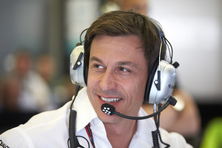 Toto Wolff relativiert: «Ich kann nur meine Meinung dazu sagen, aber ich weiss natürlich nicht, was hinter verschlossenen Türen vor sich geht»