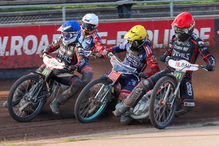Die Teams aus Danzig und Landshut fuhren auf Augenhöhe
