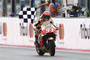 Marc Márquez stürmte auf nasser Piste zum Sieg
