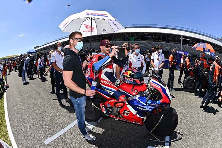 Stefan Bradl am Grid in Jerez