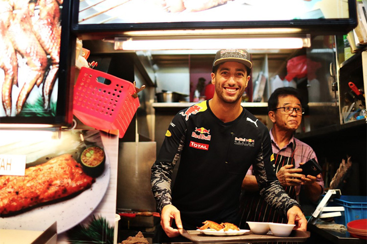 Daniel Ricciardo geniesst Singapur