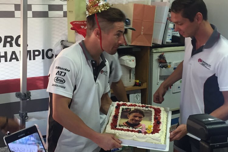 Nicky Hayden lässt es zu seinem Geburtstag richtig krachen