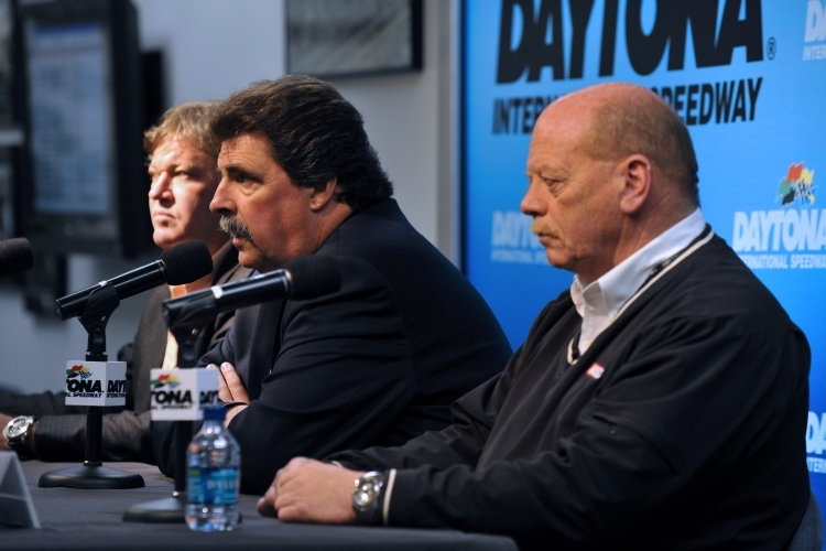 Die NASCAR-Offiziellen gaben erste Hinweise auf Regeländerungen