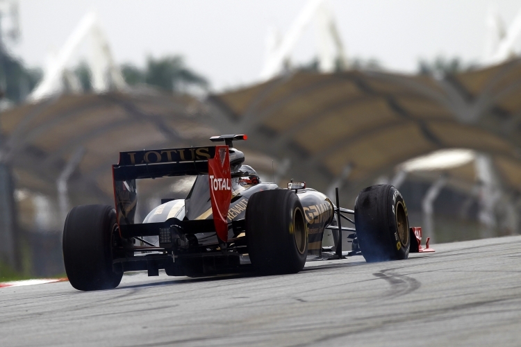 Heidfeld mühte sich mit stehendem Vorderrad ab.