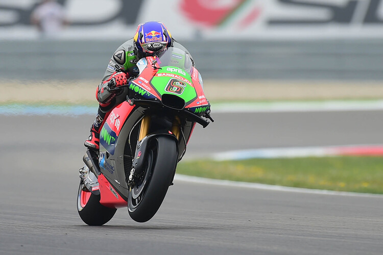 Stefan Bradl im ersten Training in Assen