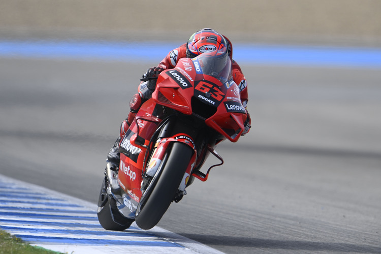 Francesco Bagnaia beendet den Freitag als schnellster Pilot des MotoGP-Feldes