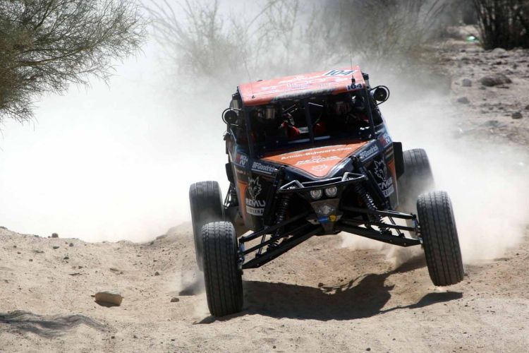 Mit 800 PS durch die Wüste: Schwarz in seinem Buggy.