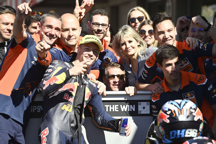 Dani Holgado beschert dem Red Bull KTM Tech3 Team den ersten Moto3-Sieg