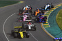 Daniel Ricciardo kurz nach dem Start ohne Frontflügel