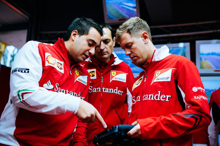 Sebastian Vettel freut sich auf den neuen Ferrari so wie vor seinem ersten Test in Rot