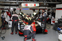 In der Box: Der Toyota von Mike Conway und Kamui Kobayashi