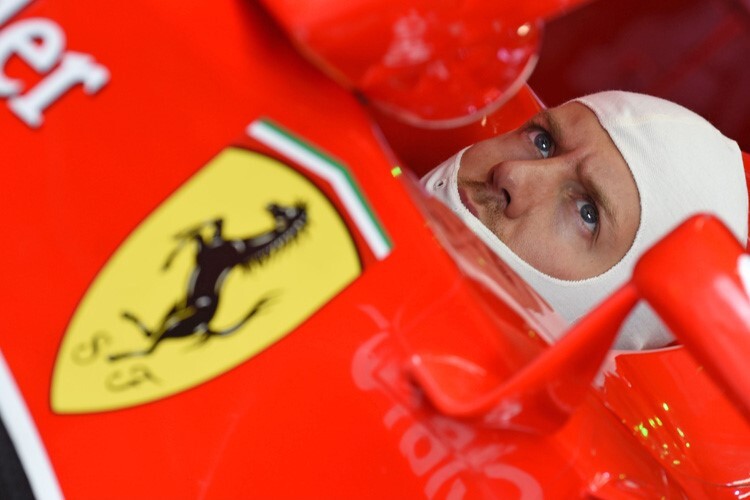 Sebastian Vettel in seinem Ferrari