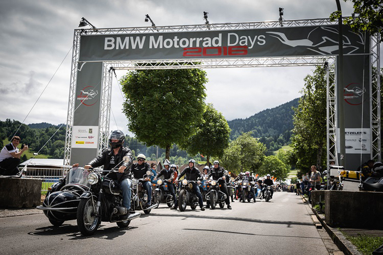 Bei den BMW Motorrad Days in Garmisch zeigt BMW Meilensteine und Konzeptfahrzeuge aus der Firmengeschichte