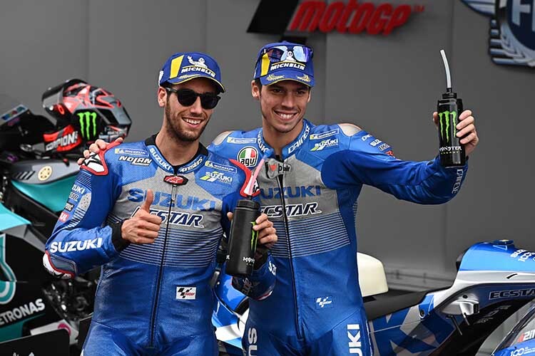 Jubel bei Suzuki: Alex Rins (li.) mit Joan Mir