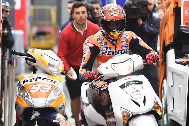 Marc Márquez auf dem Roller von Fotograf Tino Martino