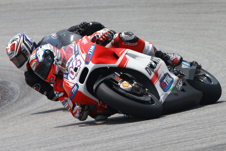Andrea Dovizioso beim Michelin-Test am Donnerstag in Sepang vor Hiroshi Aoyama