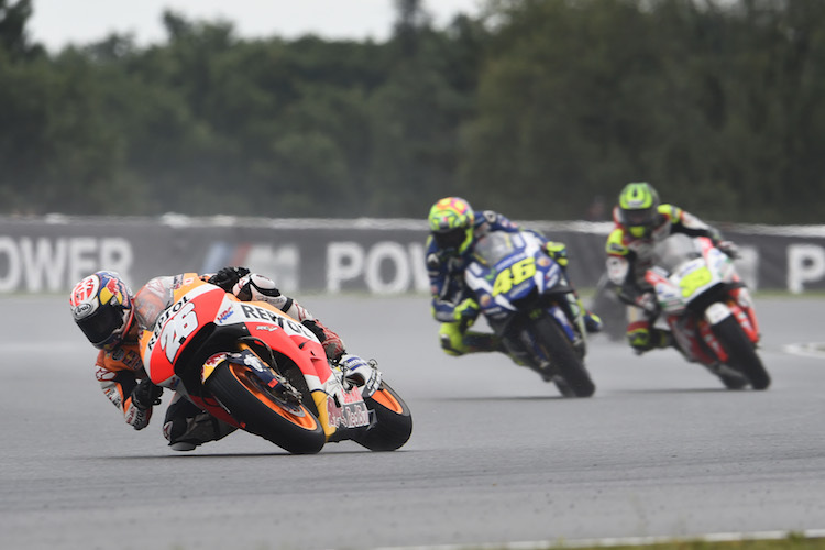 Dani Pedrosa (26) hatte später gegen Valentino Rossi (46) und Cal Crutchlow (35) keine Chance 