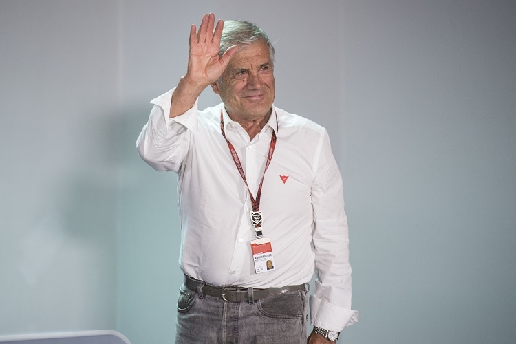 Giacomo Agostini verfolgt die MotoGP-WM aufmerksam