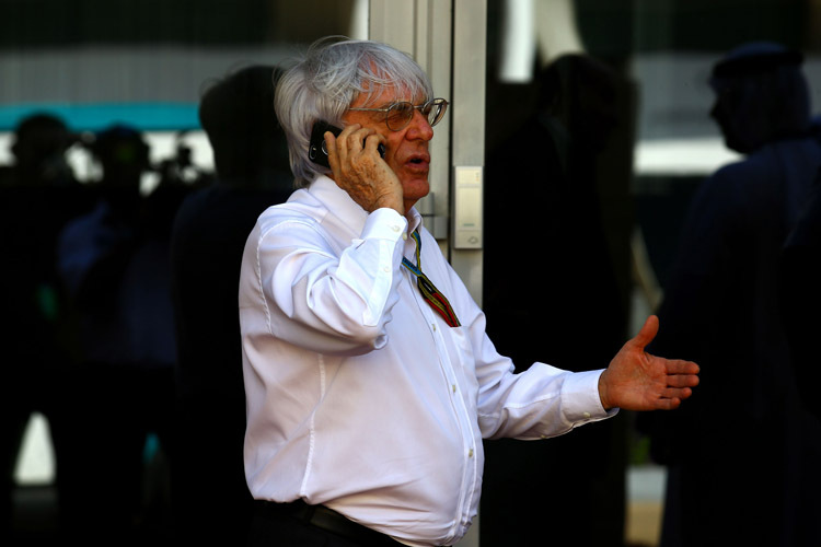 Alte Schule: Sein Handy benötigt Bernie Ecclestone nur für Telefonate