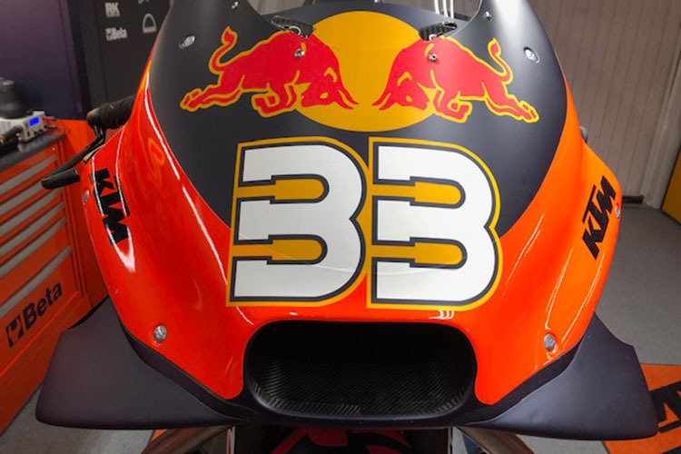 So sieht das Startnummern-Design bei Brad Binder aus