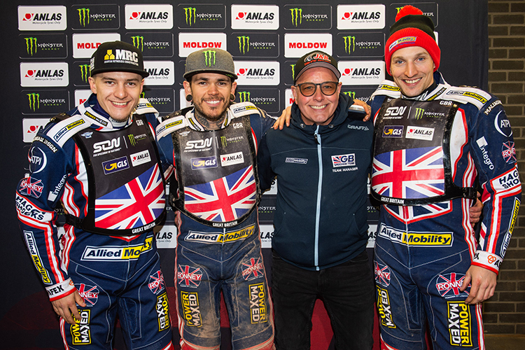 Die siegreichen Briten: Lambert, Woffinden, Rossiter und Cook (v.l.)