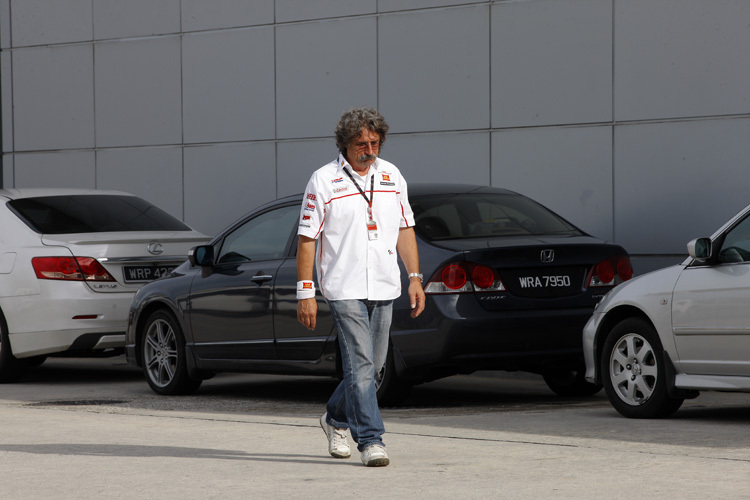 Paolo Simoncelli in Sepang 2011: Wie vom Schlag getroffen