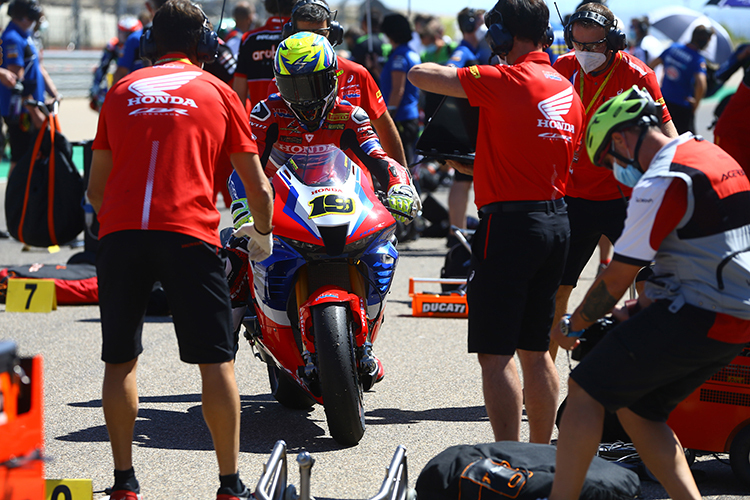 Leon Haslam muss von Startplatz 10 losfahren