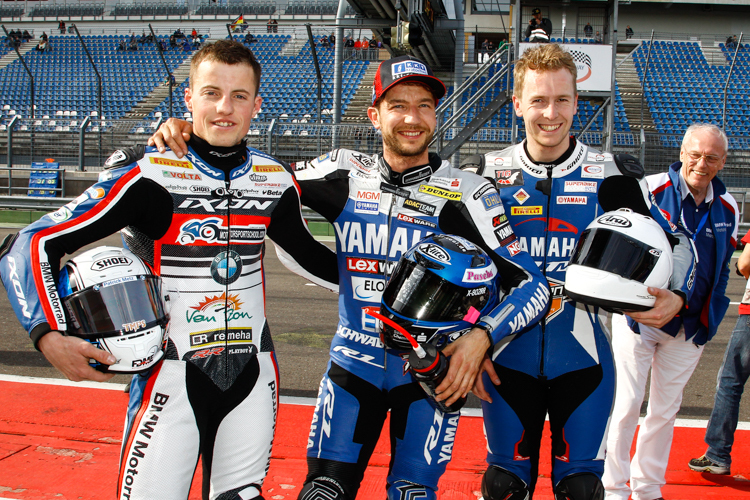 Die erste Startreihe der IDM Superbike/Superstock 1000. Gines, Neukirchner, de Boer (v.li.)