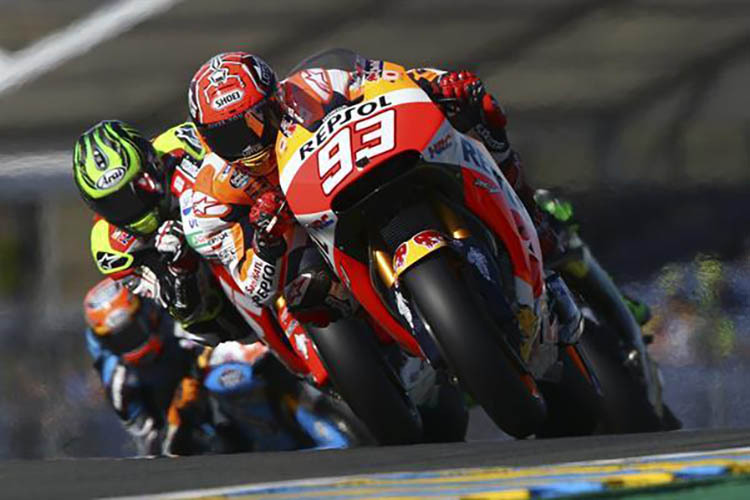 MotoGP-Raketen und Superbikes im Vergleich