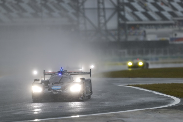 Dichter Regen: Der Cadillac DPi von WTR gewann die 24h von Daytona