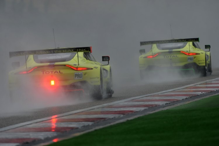 Ein Wagen wurde der Taktik geopfert: Dennoch holte der Aston Martin Vantage AMR den ersten Klassensieg